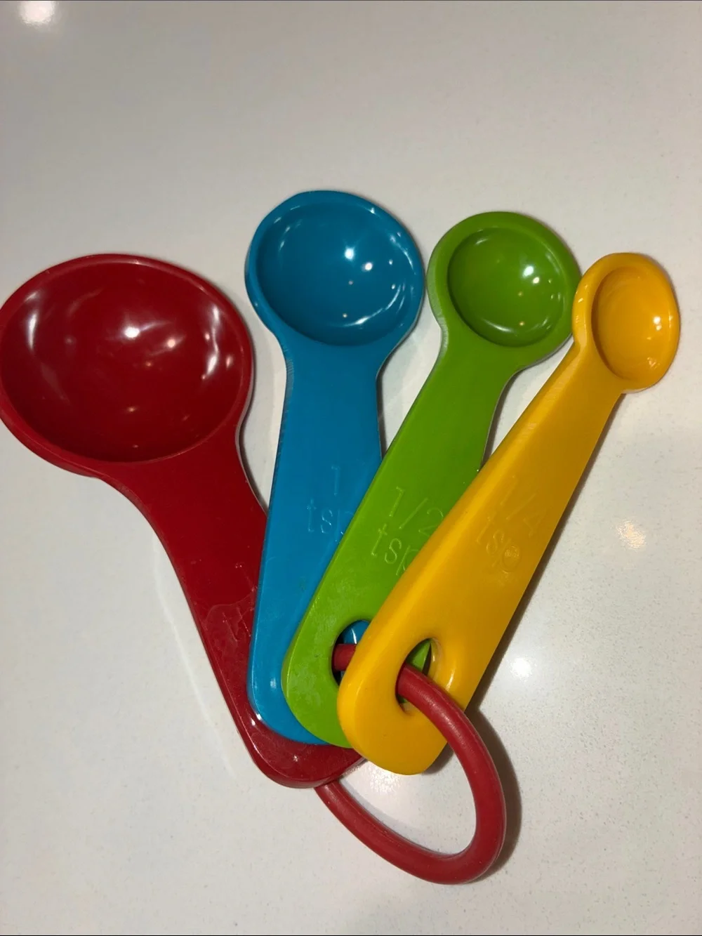 HOLIDAY TREE Silicone Spatula With Wooden Handle NWOT, Measuring Spoons &Cutters